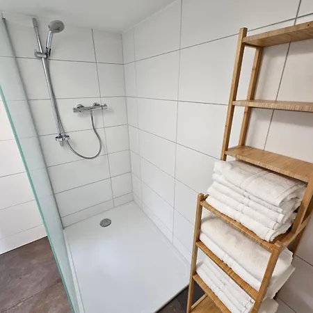度假居 Satzveyhouse Fuer Gruppen Monteure Bis 11 Pers Inkl Wlan Tv Vollausstattung 7 梅谢尼希